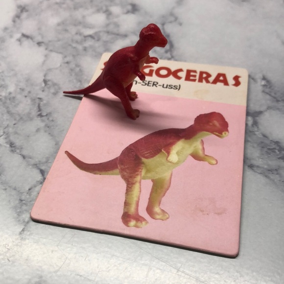 Dino Lover Lot! - Picture 6 of 7